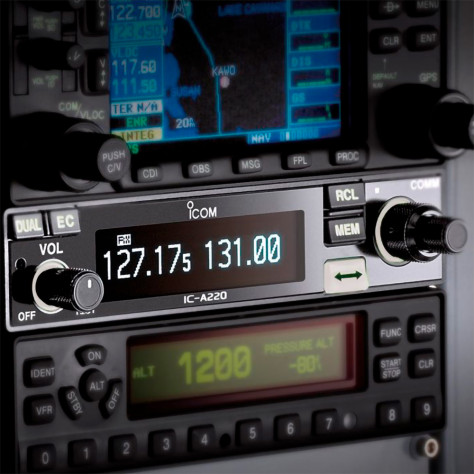 Авиационная радиостанция ICOM IC-A220